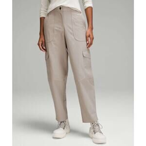 Lululemon Light Utilitech Cargo Pocket High Rise Pants Size 25